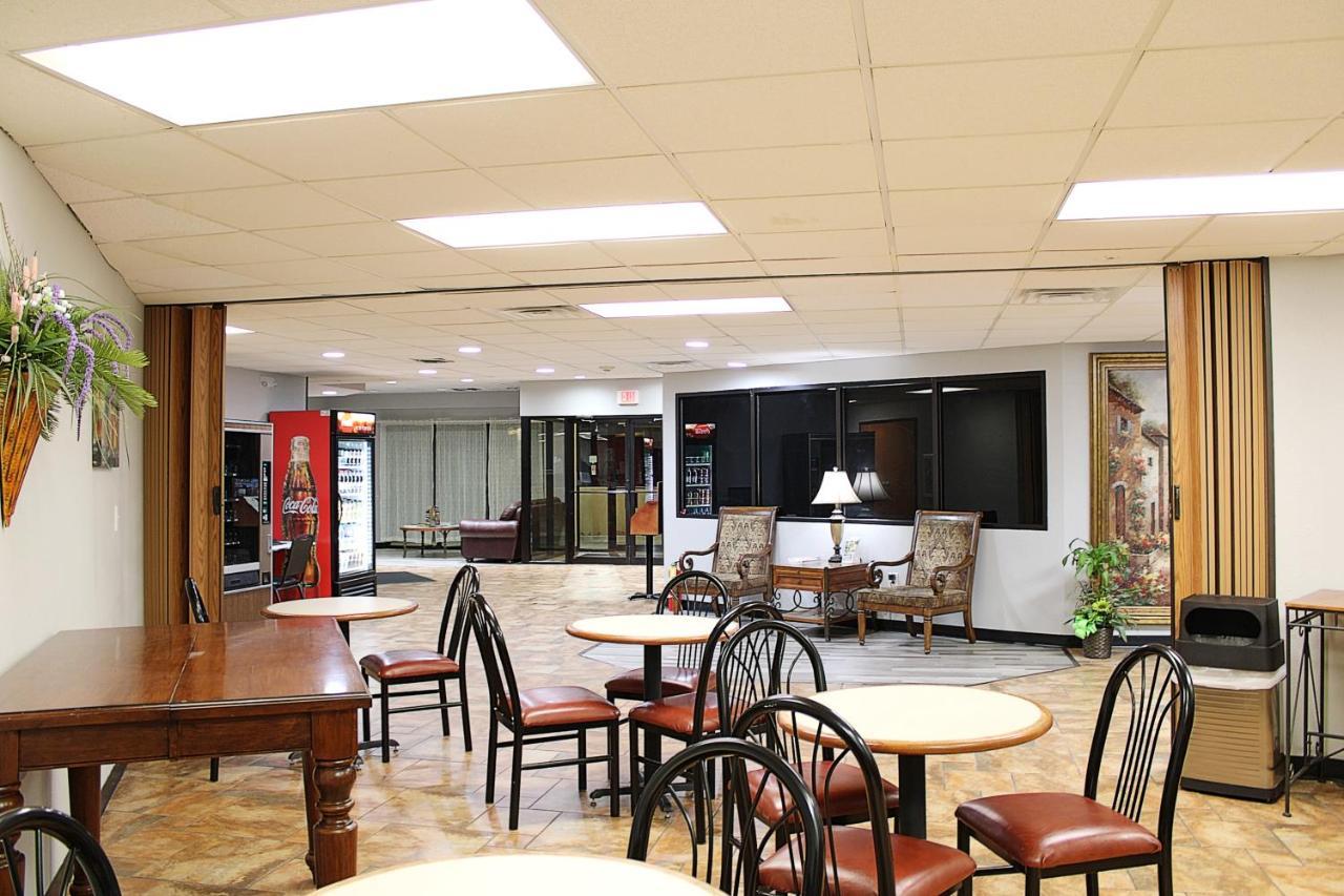 Greenlight Inn & Suites St James Saint James Eksteriør bilde