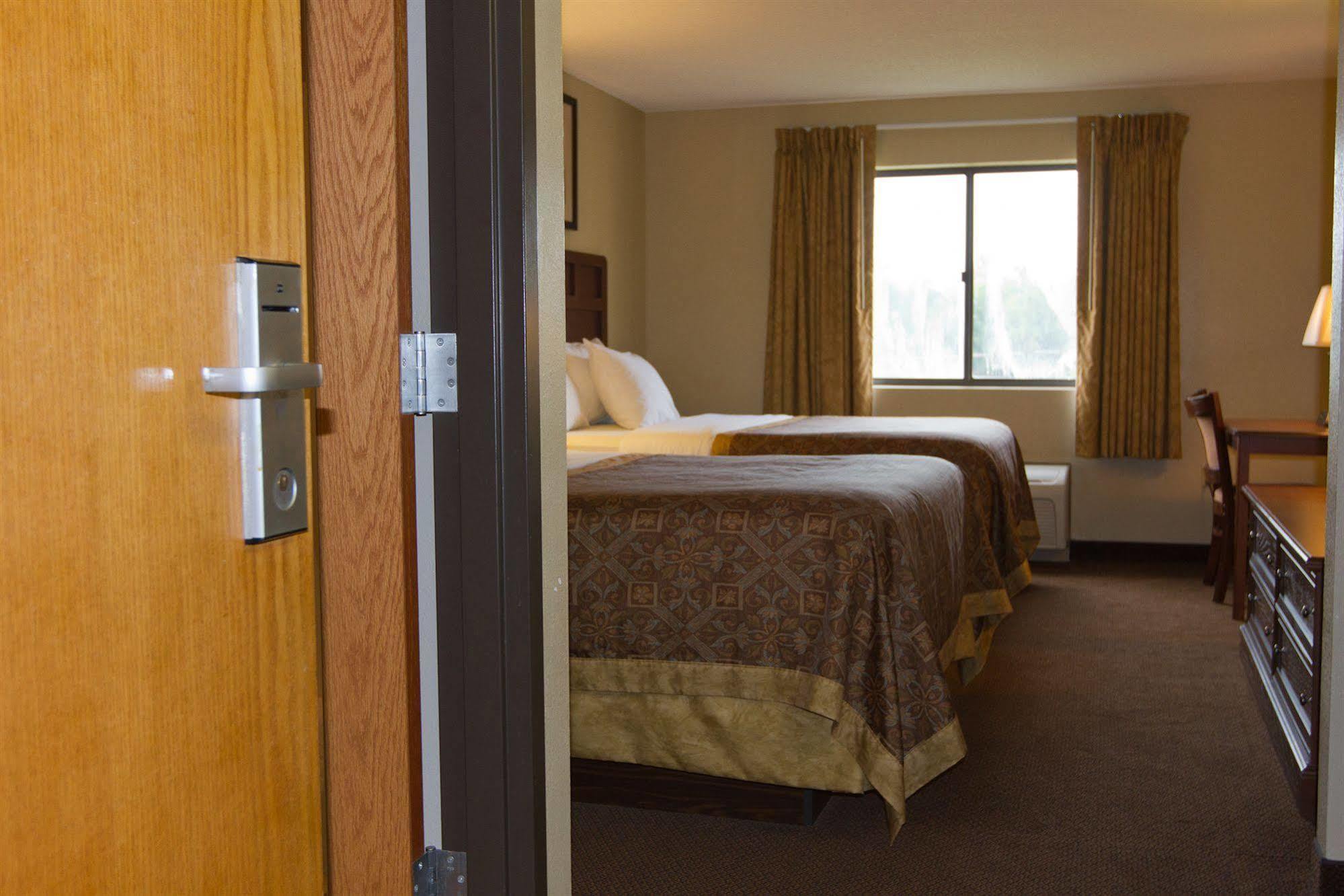 Greenlight Inn & Suites St James Saint James Eksteriør bilde