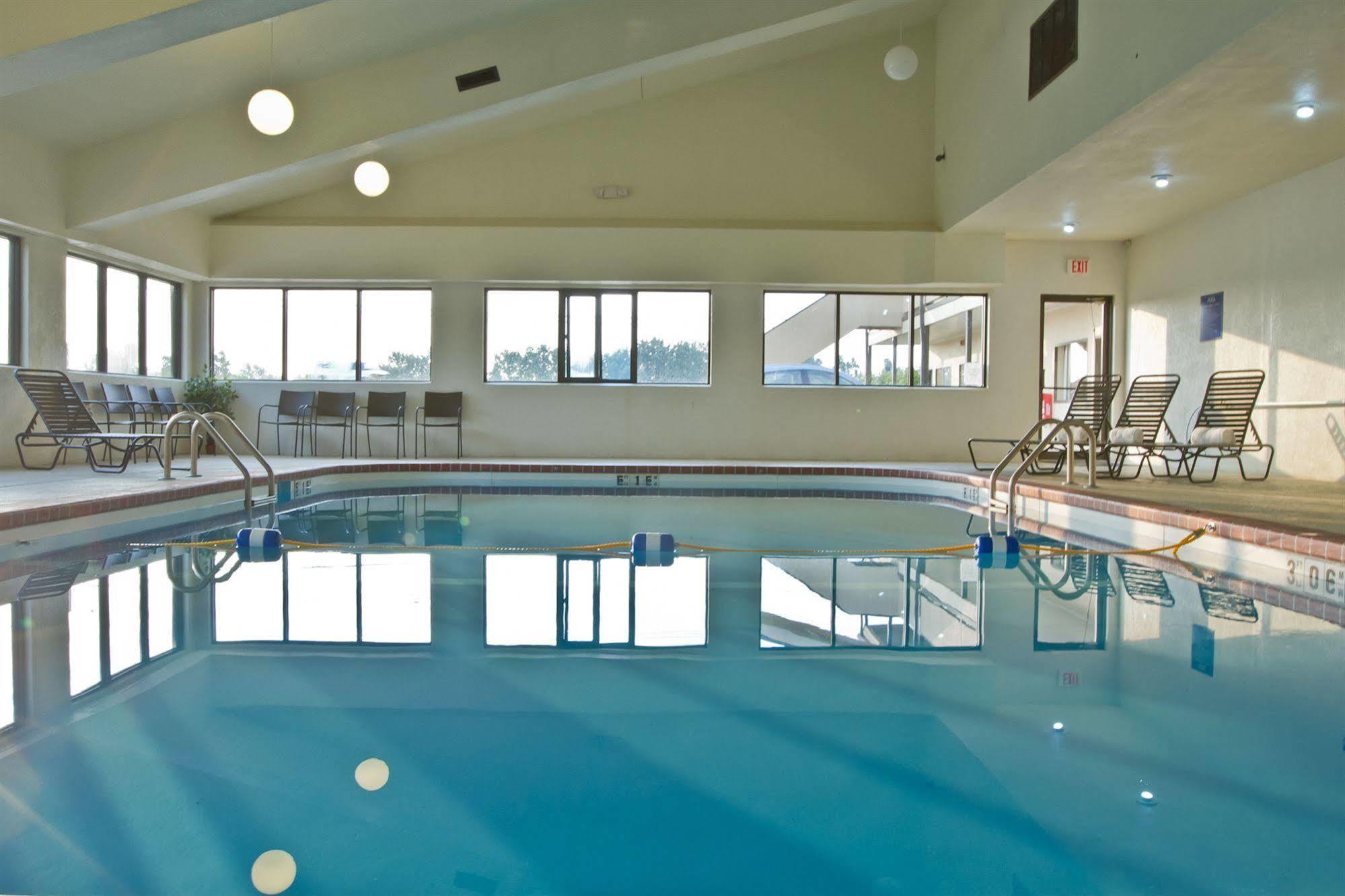 Greenlight Inn & Suites St James Saint James Eksteriør bilde
